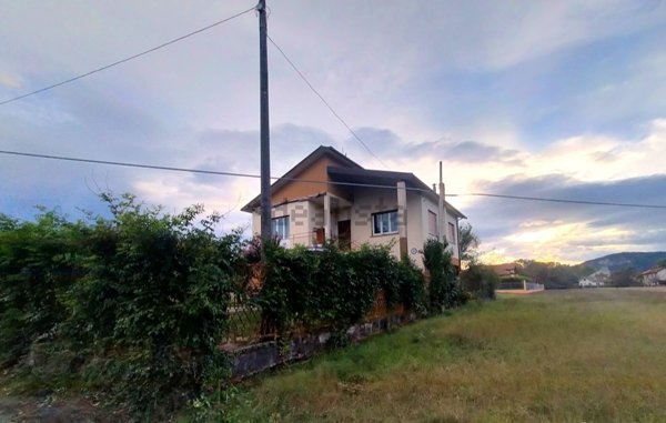 casa indipendente in vendita a Cuneo in zona Borghetto