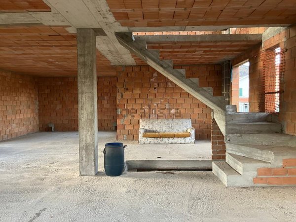 casa indipendente in vendita a Cuneo in zona Borghetto