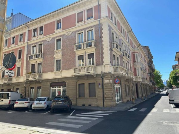 appartamento in vendita a Cuneo in zona Centro Città