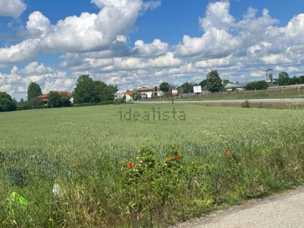 casale in vendita a Cuneo