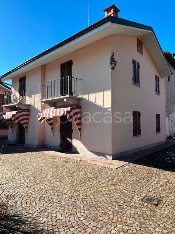 casa indipendente in vendita a Cuneo in zona Spinetta