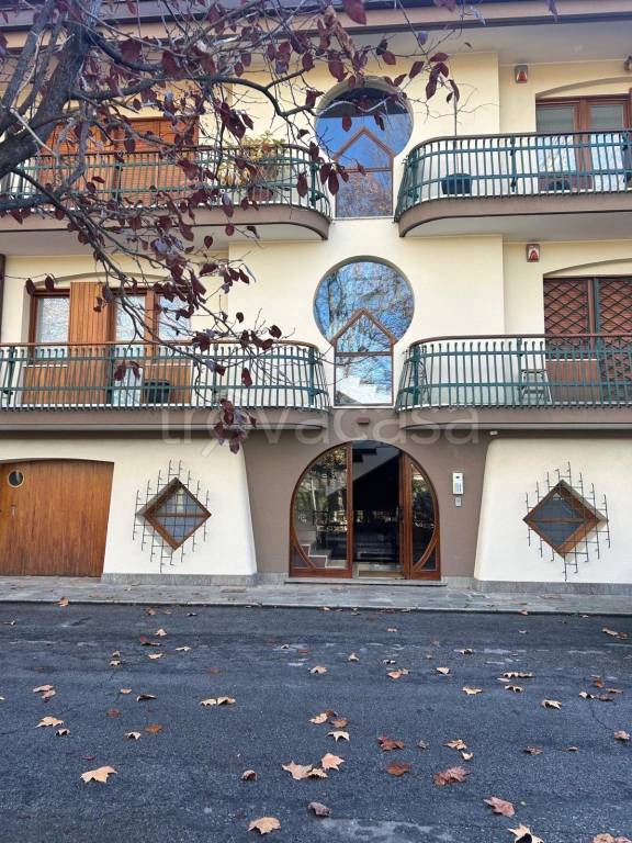 appartamento in vendita a Cuneo in zona Viale degli Angeli