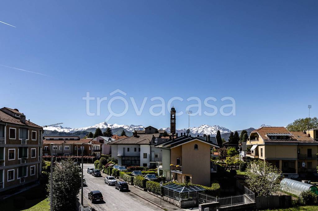 appartamento in vendita a Cuneo in zona San Rocco Castagnaretta