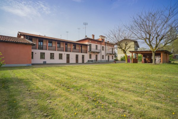 casa indipendente in vendita a Cuneo