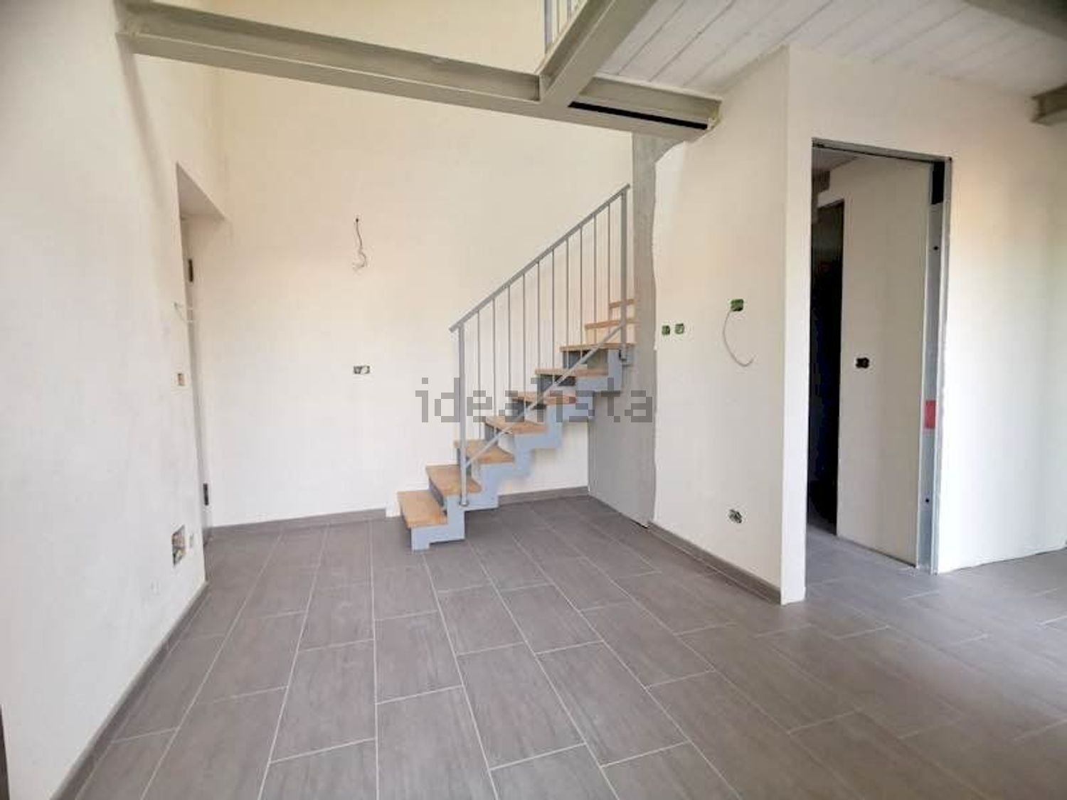 appartamento in vendita a Cuneo in zona Centro Città