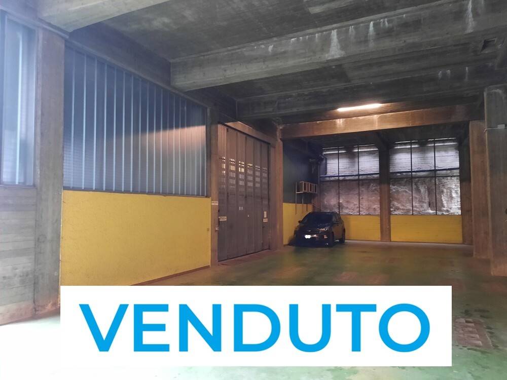 locale commerciale in vendita a Cuneo in zona San Rocco Castagnaretta