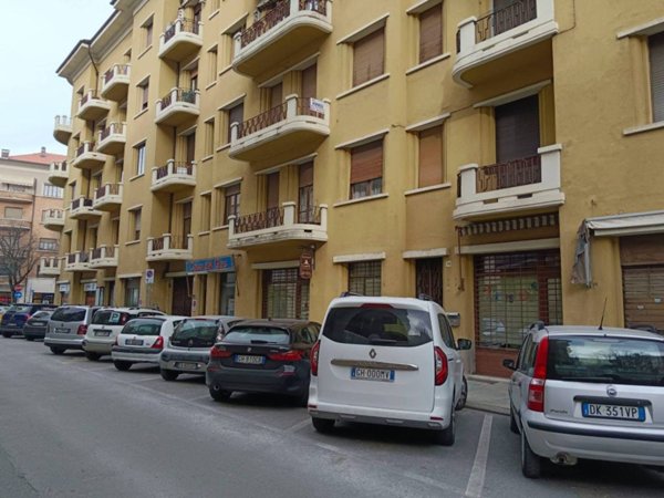 negozio in vendita a Cuneo in zona Centro Città