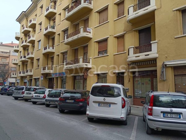 negozio in vendita a Cuneo in zona Centro Città
