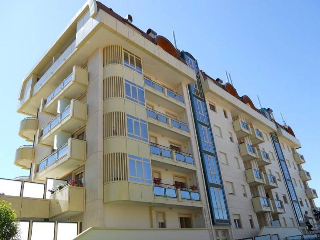 appartamento in vendita a Cuneo in zona San Rocco Castagnaretta