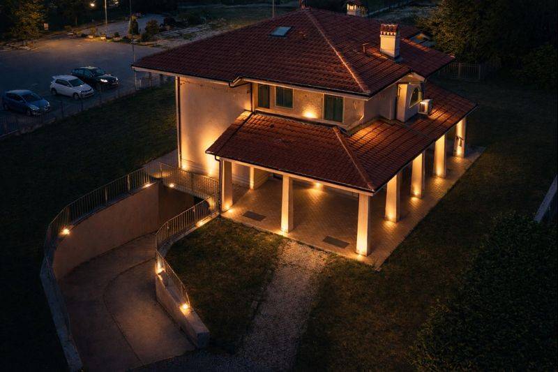 casa indipendente in vendita a Cuneo in zona Madonna delle Grazie