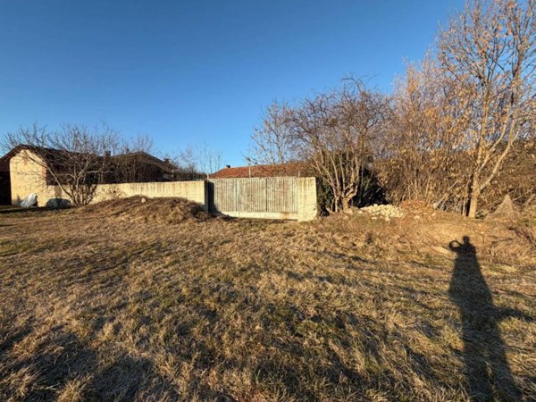 casa indipendente in vendita a Cuneo in zona Centro Città