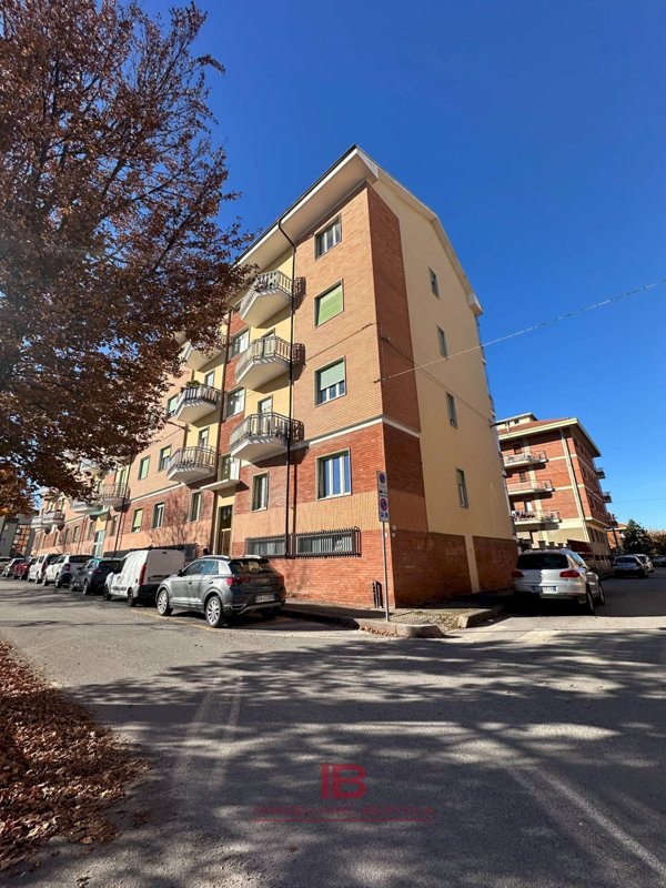 appartamento in vendita a Cuneo in zona San Rocco Castagnaretta