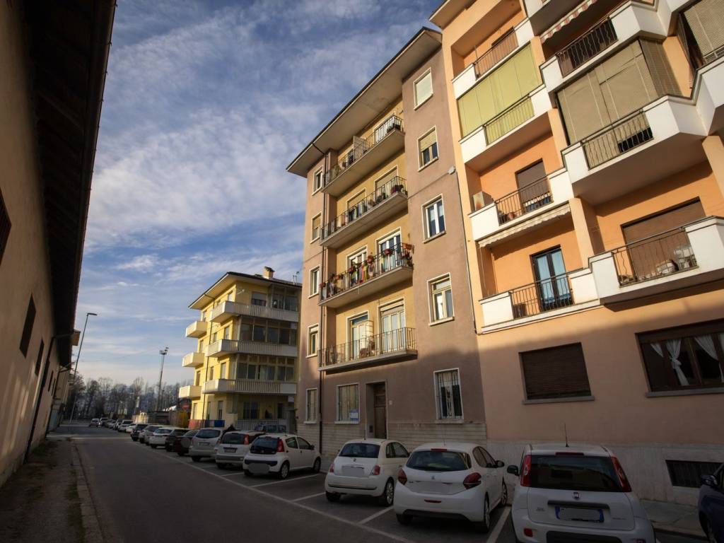 appartamento in vendita a Cuneo in zona San Rocco Castagnaretta