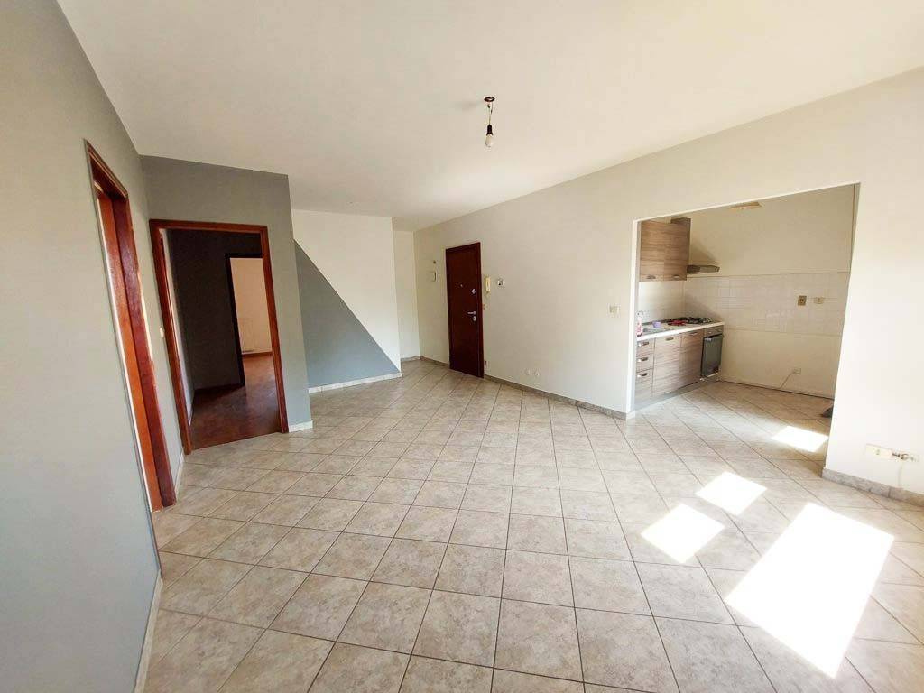 appartamento in vendita a Cuneo in zona Confreria