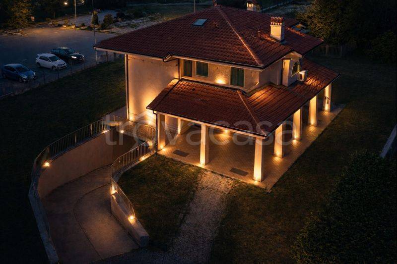 casa indipendente in vendita a Cuneo in zona Borgo San Giuseppe