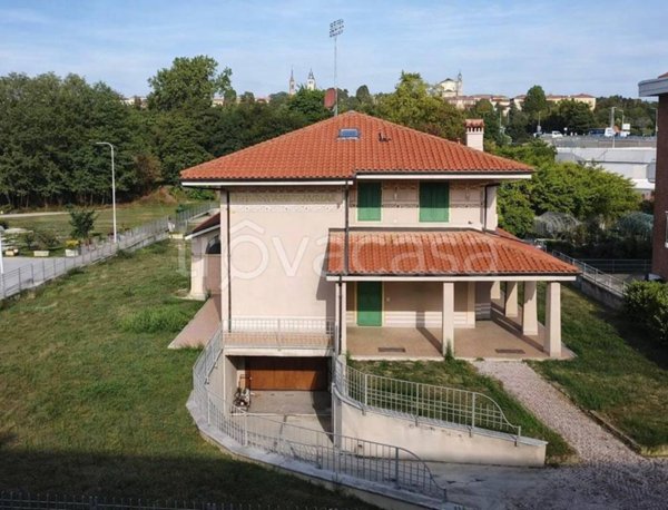 casa indipendente in vendita a Cuneo in zona Borgo San Giuseppe