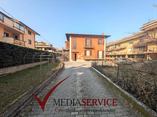 casa indipendente in vendita a Cuneo in zona Borgo San Giuseppe