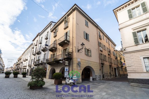 appartamento in vendita a Cuneo in zona Centro Città