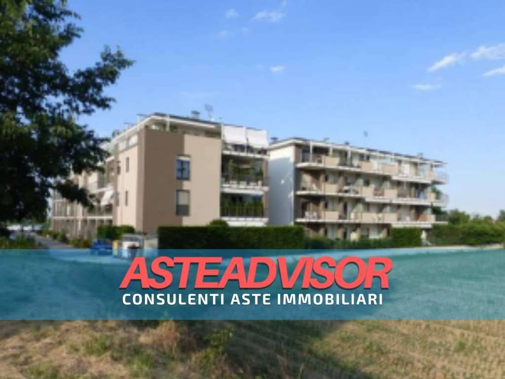 negozio in vendita a Cuneo in zona Confreria