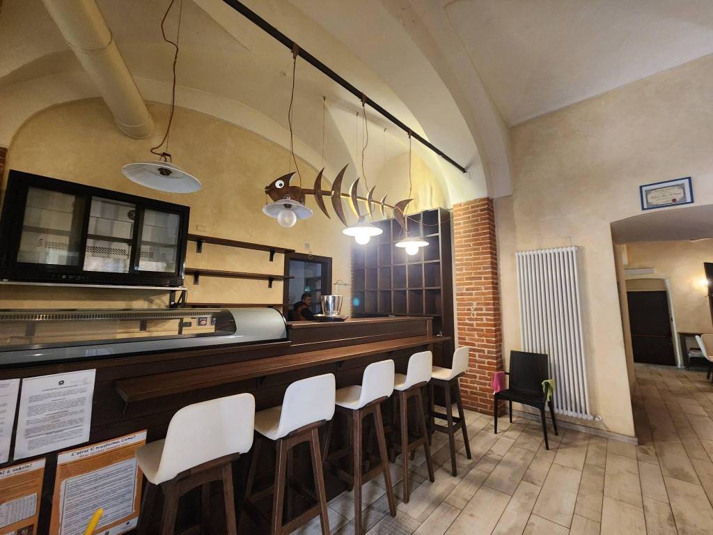 negozio in vendita a Cuneo in zona Centro Città