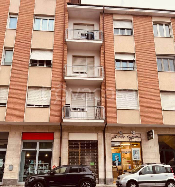 negozio in vendita a Cuneo