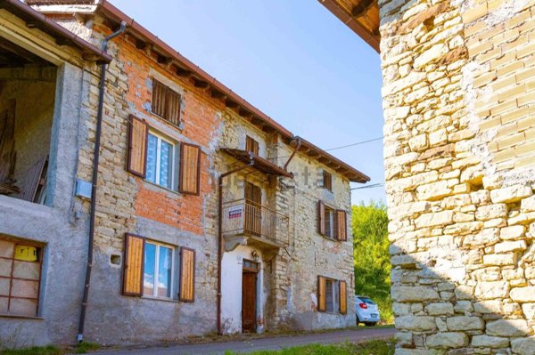 esavano in vendita a Cuneo in zona Borghetto