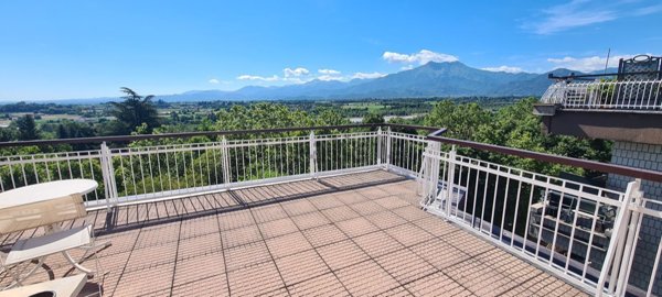 appartamento in vendita a Cuneo in zona Viale degli Angeli