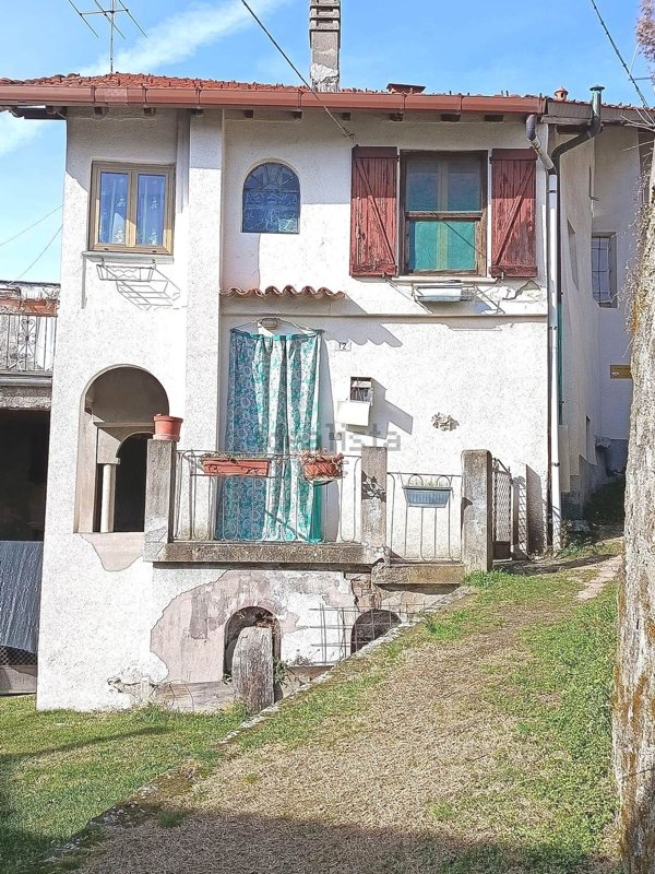 casa indipendente in vendita a Cuneo in zona Borghetto