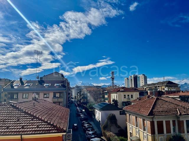 appartamento in vendita a Cuneo in zona Centro Città