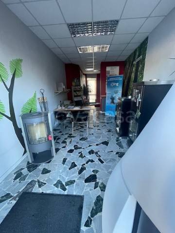 negozio in vendita a Cuneo