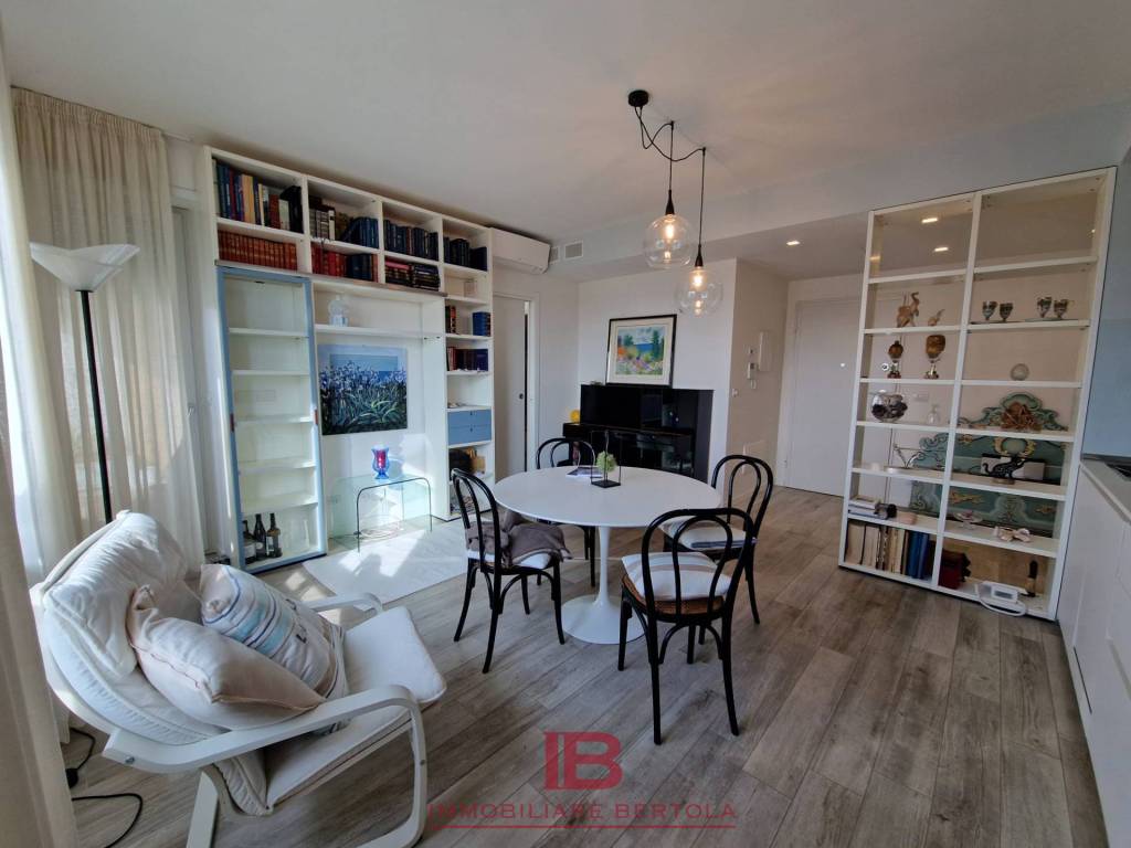 appartamento in vendita a Cuneo in zona San Rocco Castagnaretta