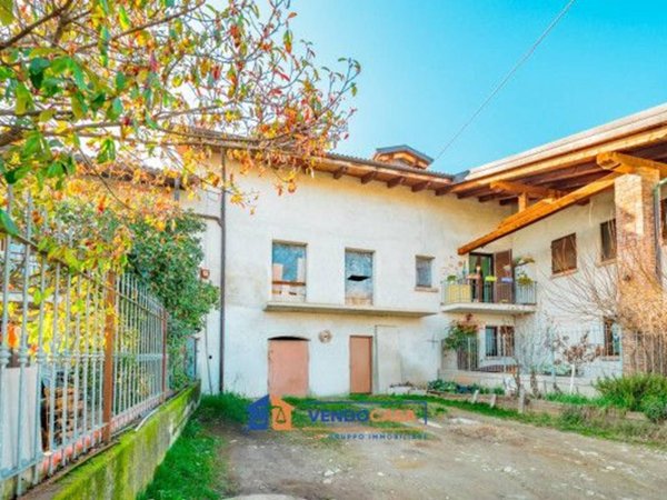 casa indipendente in vendita a Cuneo