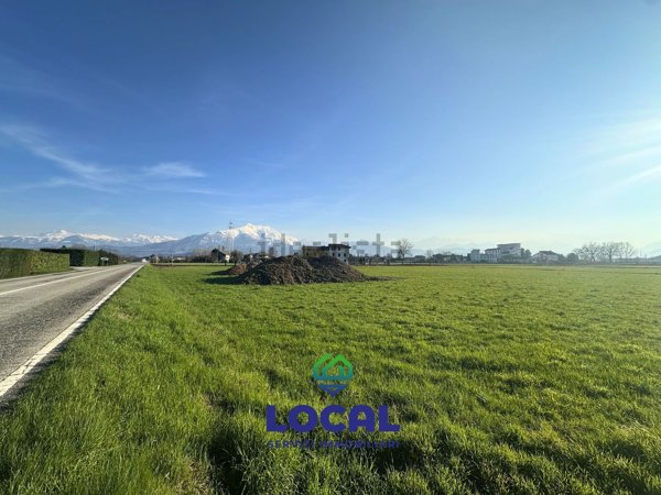 casa indipendente in vendita a Cuneo in zona Spinetta