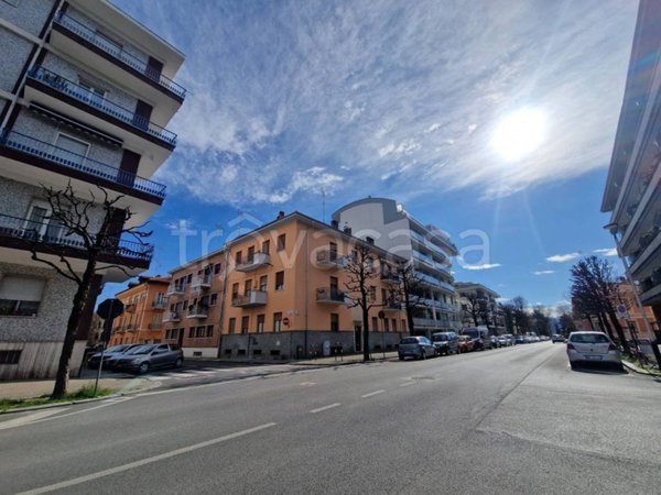 appartamento in vendita a Cuneo in zona Viale degli Angeli