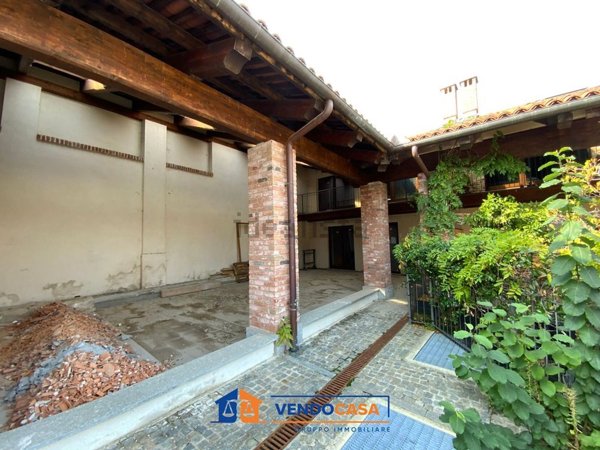 casa indipendente in vendita a Cuneo in zona Centro Città