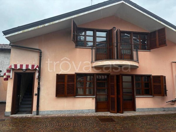 casa indipendente in vendita a Cuneo in zona Spinetta