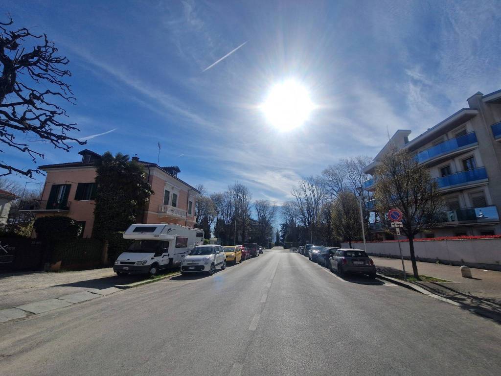 appartamento in vendita a Cuneo in zona San Rocco Castagnaretta