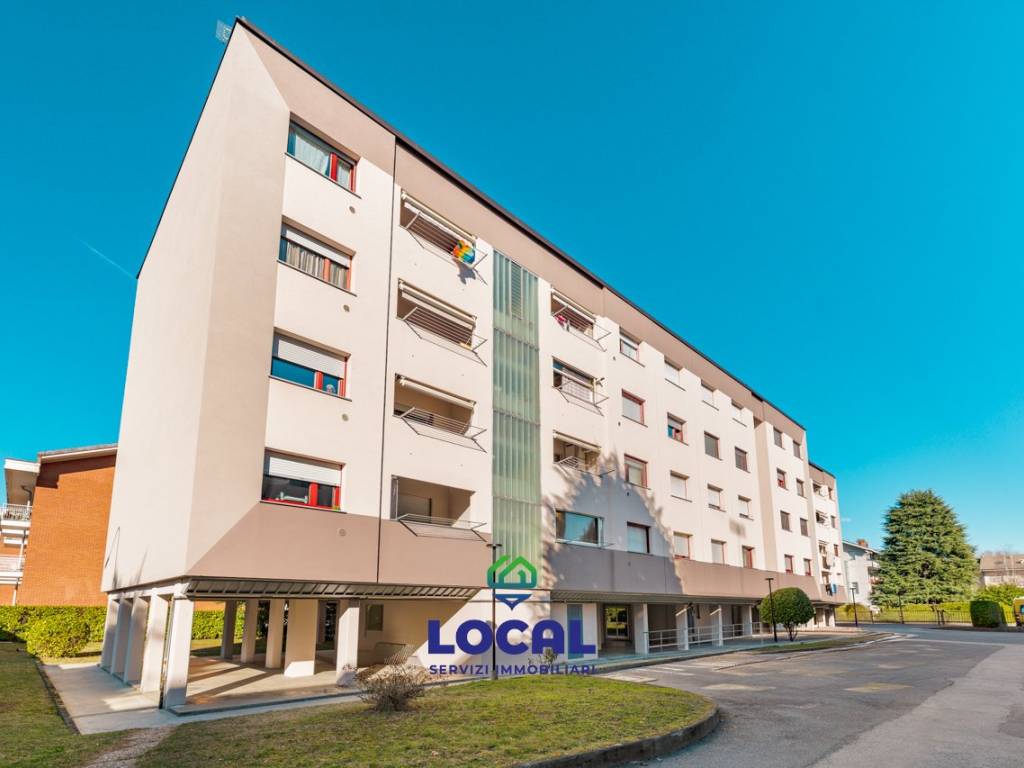appartamento in vendita a Cuneo in zona San Rocco Castagnaretta