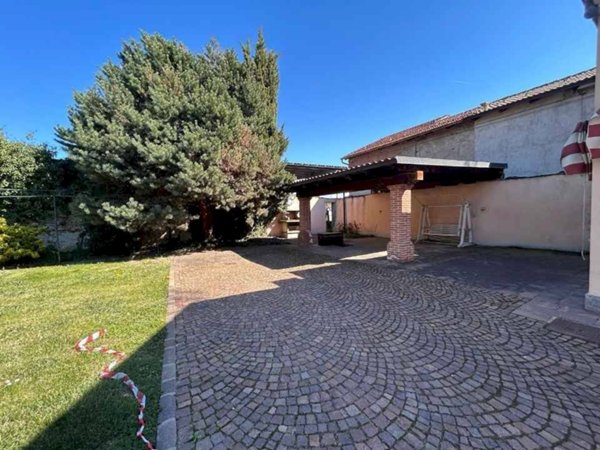 casa indipendente in vendita a Cuneo in zona Spinetta