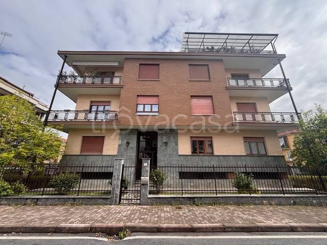 appartamento in vendita a Cuneo in zona Viale degli Angeli