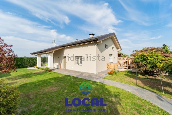 casa indipendente in vendita a Cuneo in zona Madonna dell'Olmo