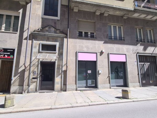 negozio in vendita a Cuneo in zona Centro Città