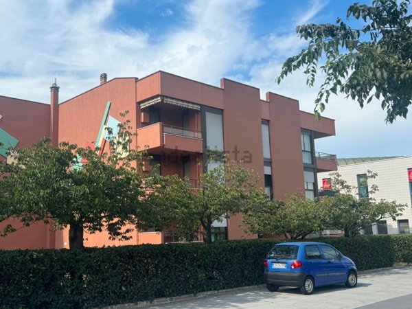 appartamento in vendita a Cuneo in zona San Rocco Castagnaretta