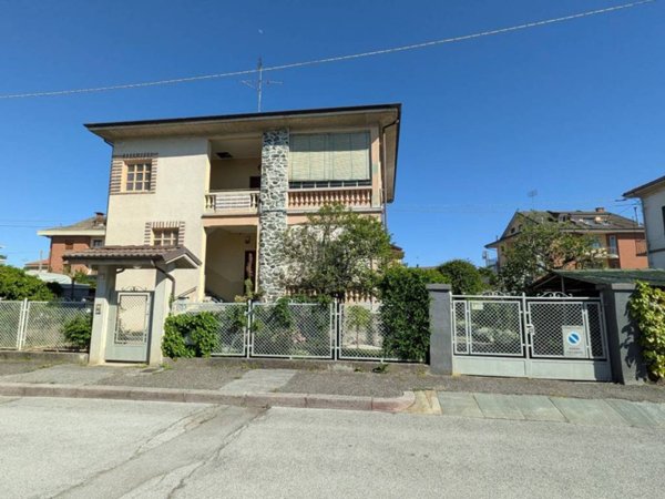 appartamento in vendita a Cuneo in zona Madonna delle Grazie
