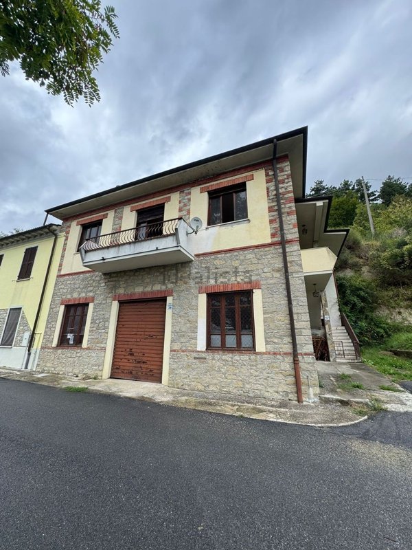 casa indipendente in vendita a Cuneo in zona Borghetto