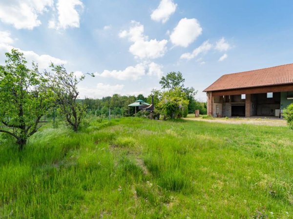 casa indipendente in vendita a Cuneo in zona Madonna delle Grazie
