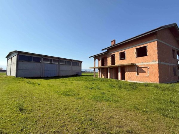 casa indipendente in vendita a Cuneo in zona San Benigno