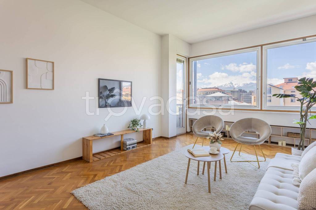 appartamento in vendita a Cuneo in zona Centro Città