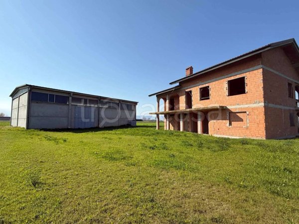 casa indipendente in vendita a Cuneo in zona San Benigno