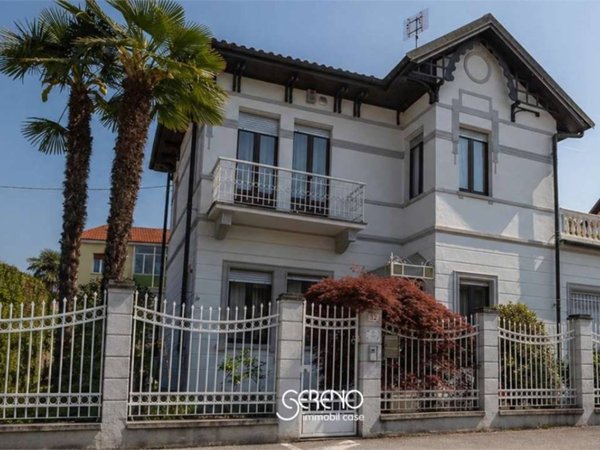casa indipendente in vendita a Cuneo in zona Madonna delle Grazie